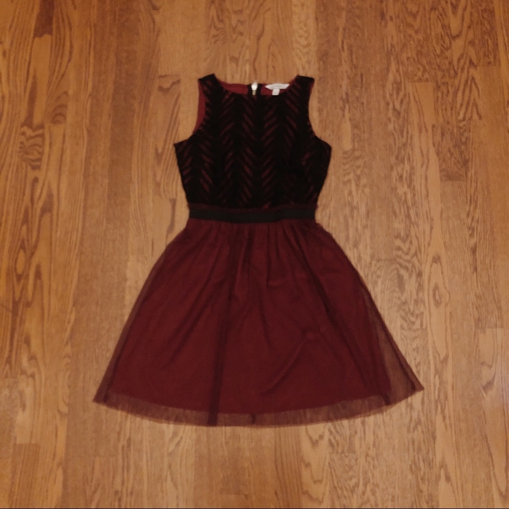 Holiday Dress Size Small Red and Black